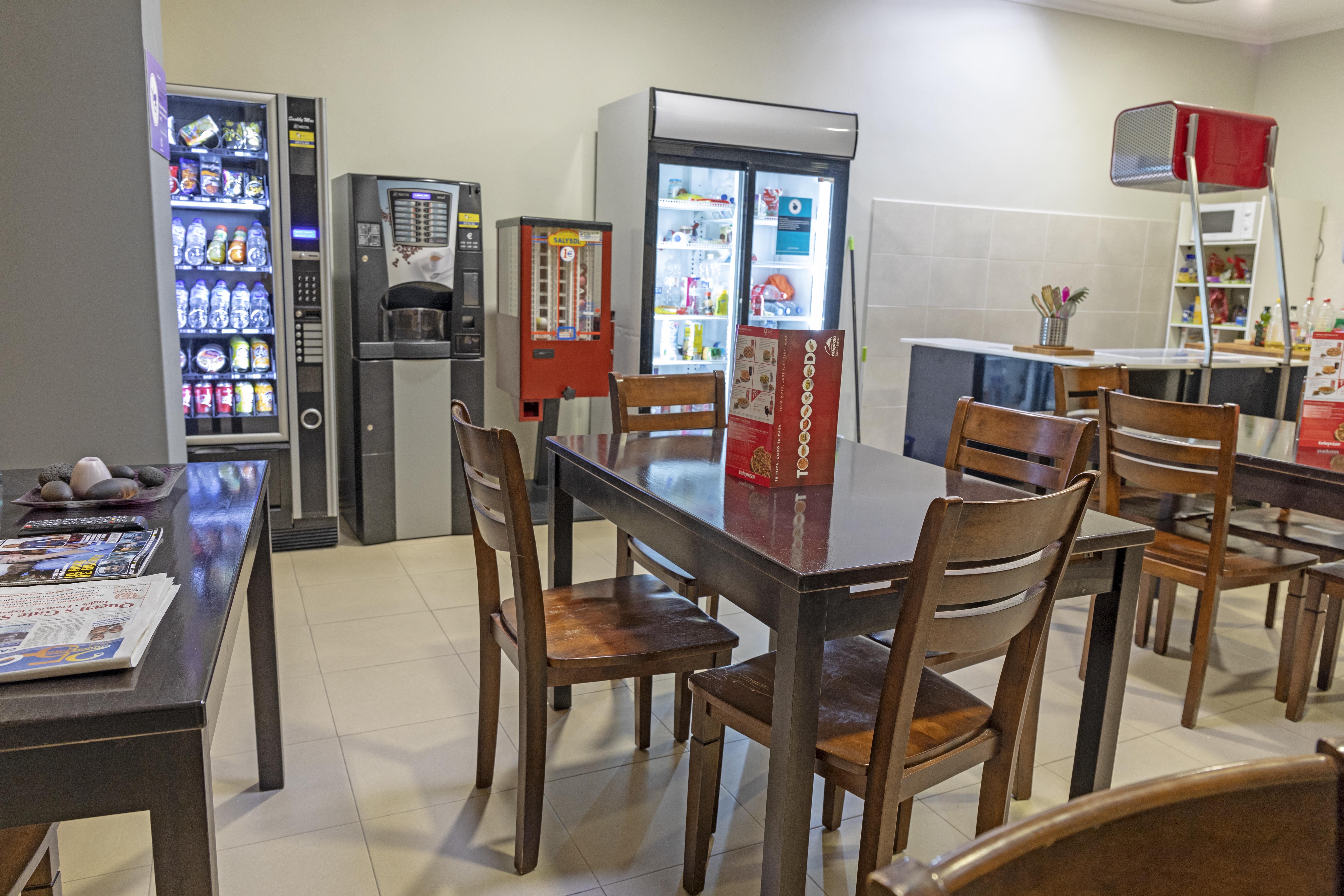 Hotel Alda Centro Паленсия Екстериор снимка