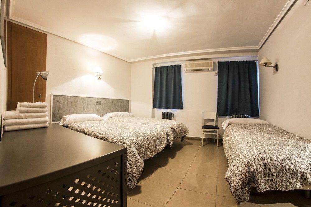 Hotel Alda Centro Паленсия Екстериор снимка