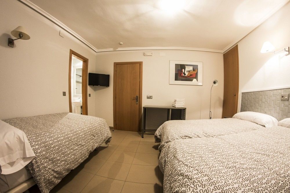 Hotel Alda Centro Паленсия Екстериор снимка