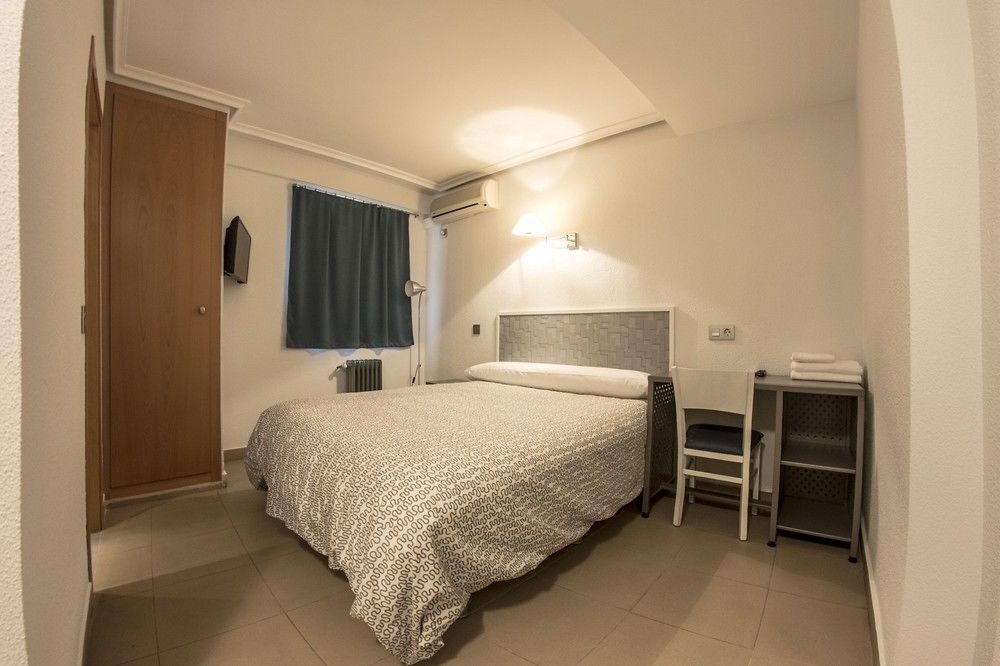 Hotel Alda Centro Паленсия Екстериор снимка